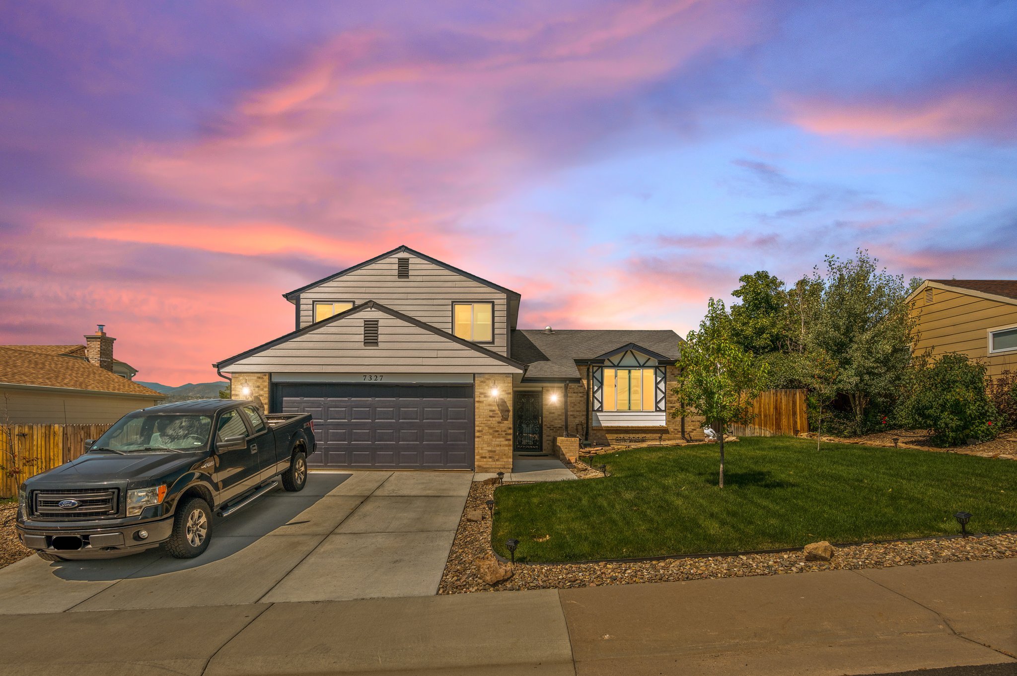 Exterior of 7327 S Carr Ct in the Stony Creek neighborhood of Littleton Colorado